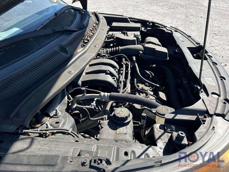 2015-ford-explorer-image-9