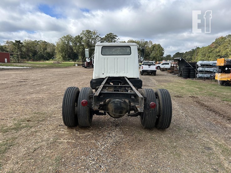 1995-international-4700-image-8