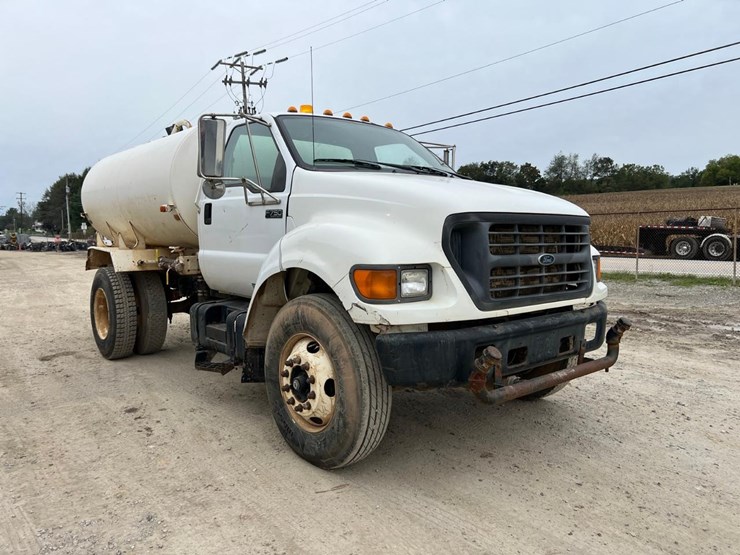 2000-ford-2000-image-7