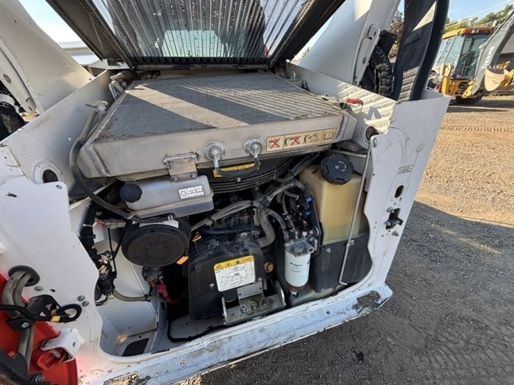 2021-bobcat-t76-image-15