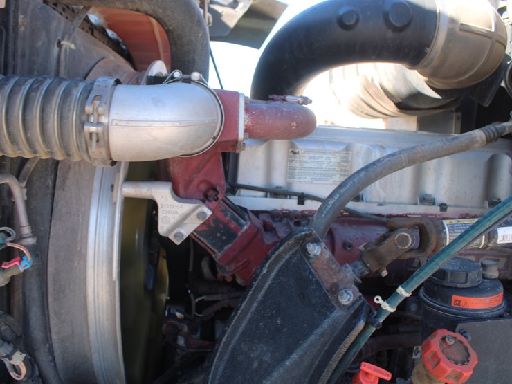 #2045-•-#2045--2013-mack-chu613-semi-tractor-image-35