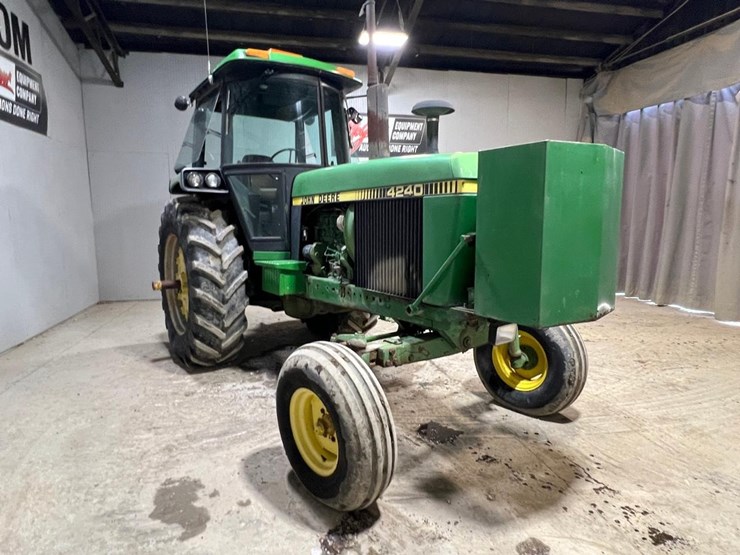 john-deere-4240-image-7