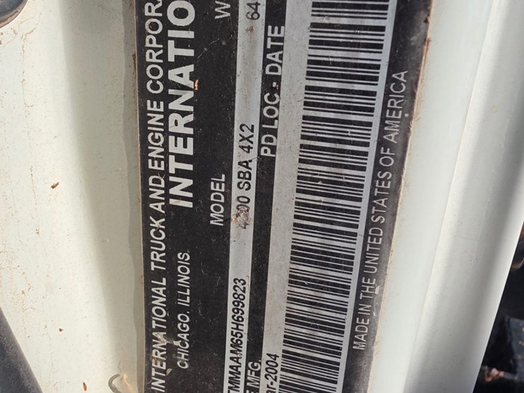 2005-international-durastar-4300-image-15