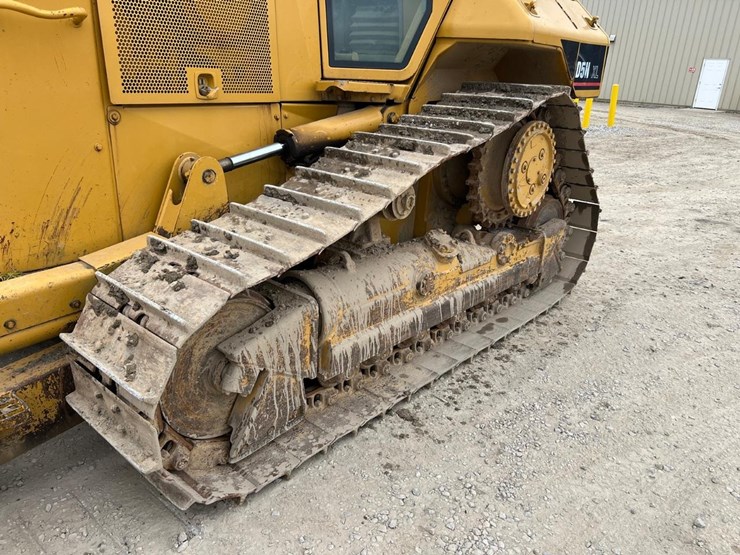 caterpillar-d5n-xl-image-11