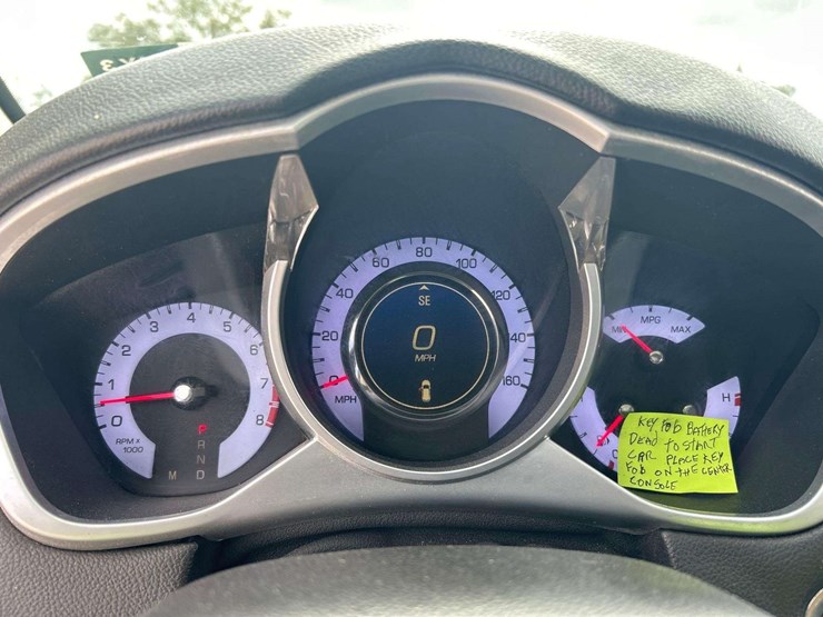 2012-cadillac-srx-image-13