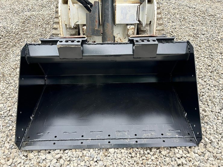 44"-gp-bucket-image-2