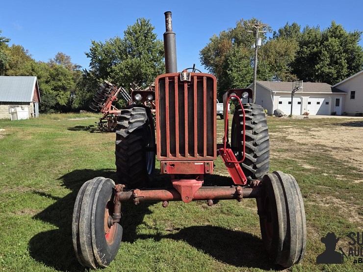 1966-international-806-image-2