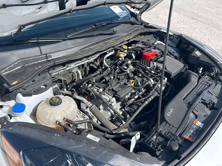 2022-ford-escape-image-8