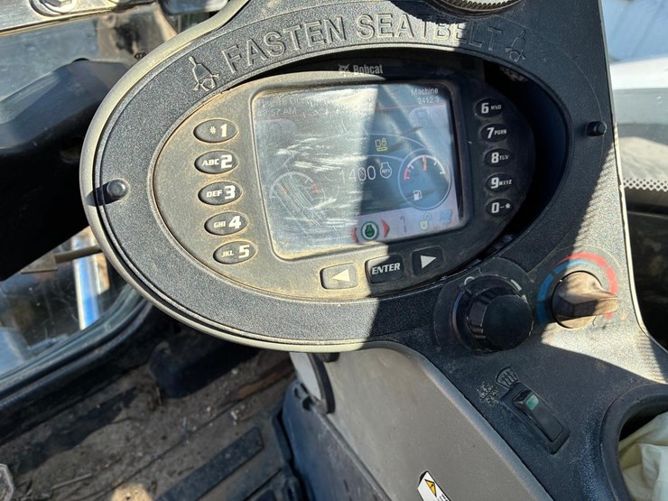 2019-bobcat-e85-image-24