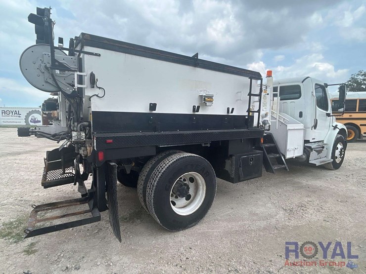 2012-freightliner-m2-106-asphalt-pothole-patcher-truck-image-45