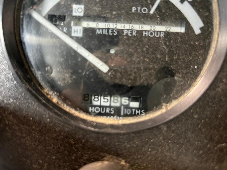 john-deere-4240-image-21