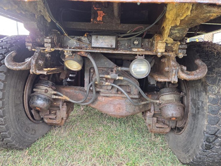 1989-mack-rd690s-image-45