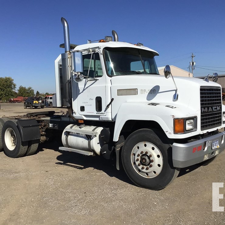 1996 MACK CH613
