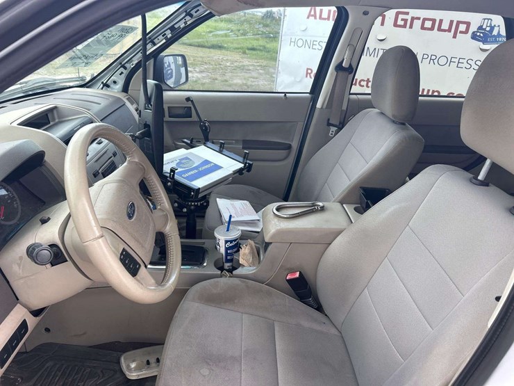 2011-ford-escape-xlt-image-14