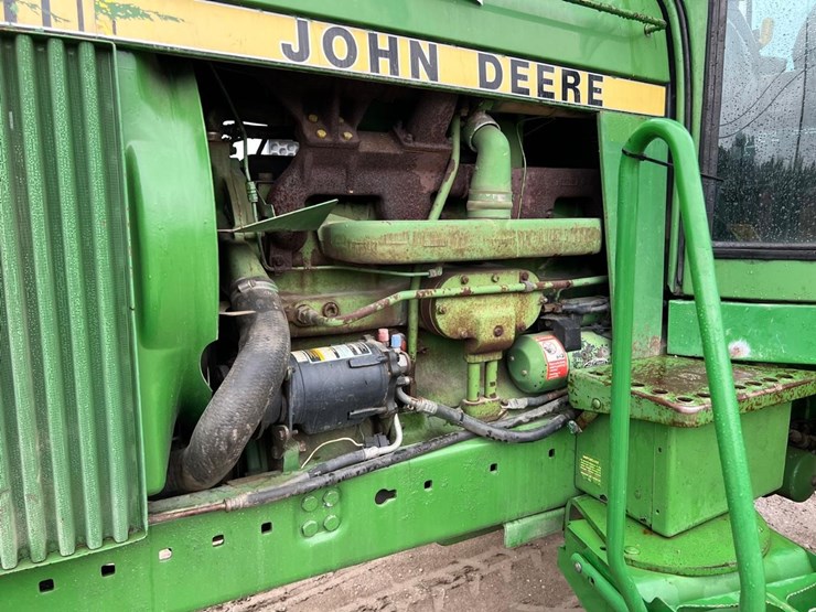 john-deere-4440-image-10