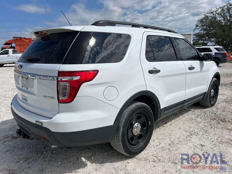 2014-ford-explorer-image-3