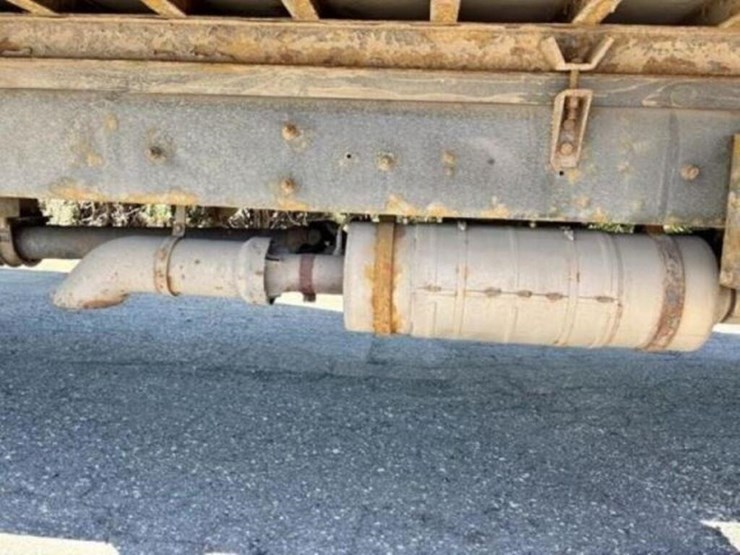 2013-ford-f750-xl-image-22