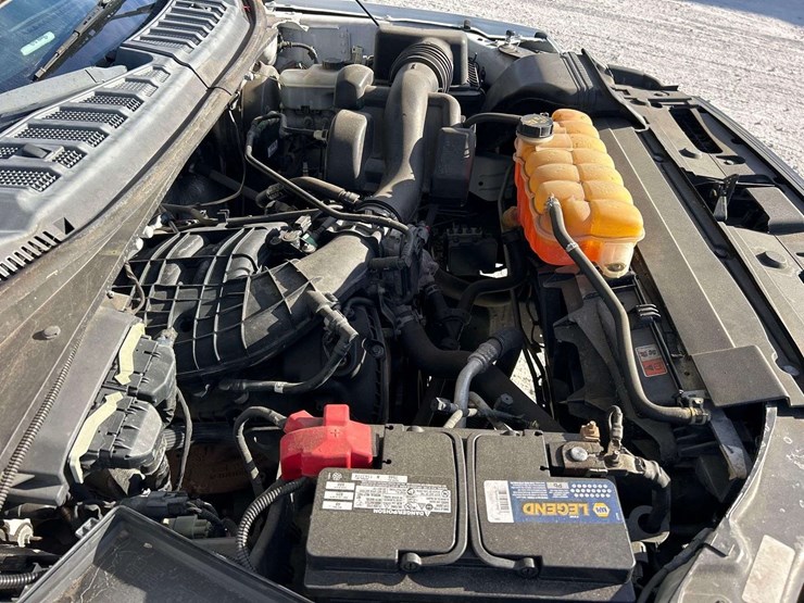 2016-ford-f150-image-8