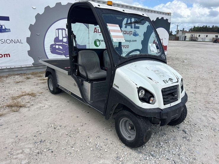 2016-club-car-carryall-710-electric-utility-cart-image-2