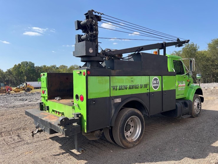 2001-international-4700-image-4