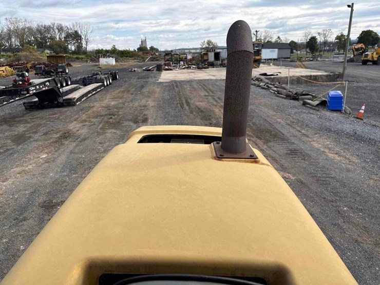 2001-caterpillar-cp-563d-image-24