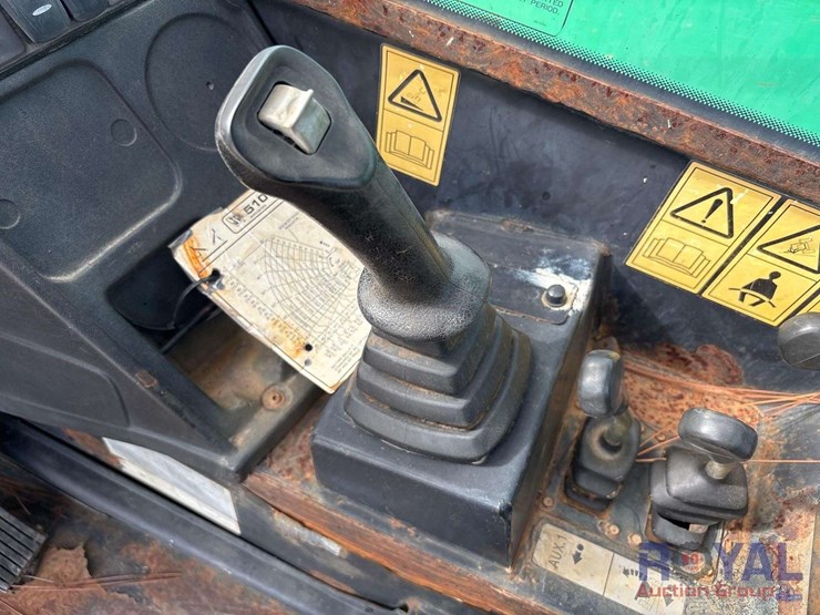 2017-jcb-510-image-23