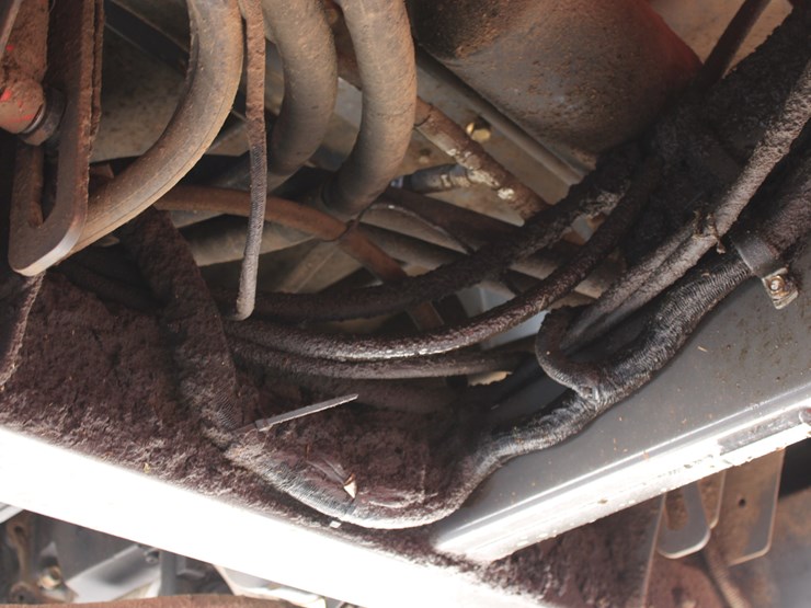 #2065-•-#2065---mf-hesston-wr-9770-swather-image-83