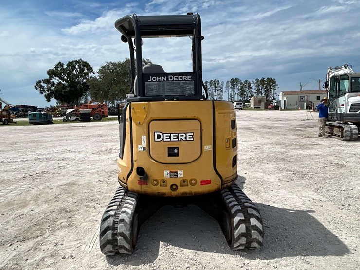 2017-deere-30g-image-20