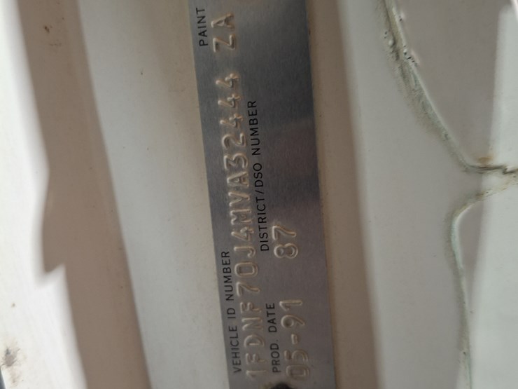 1991-ford-f700-image-17