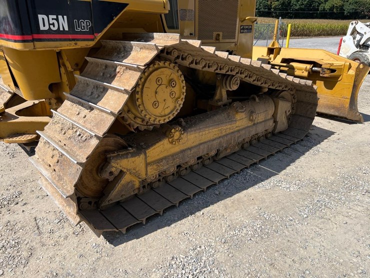 caterpillar-d5n-lgp-image-20