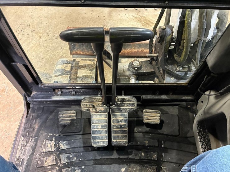 bobcat-e63-image-26