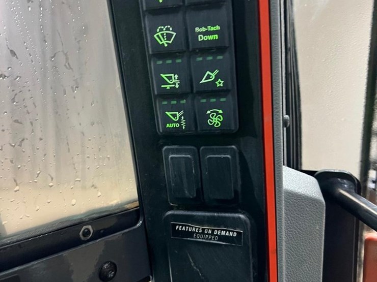 2023-bobcat-t66-image-29