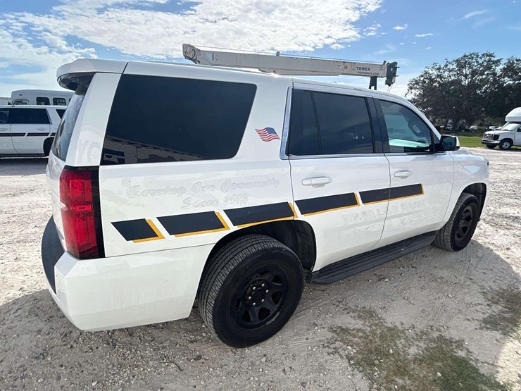 2018-chevrolet-tahoe-image-3