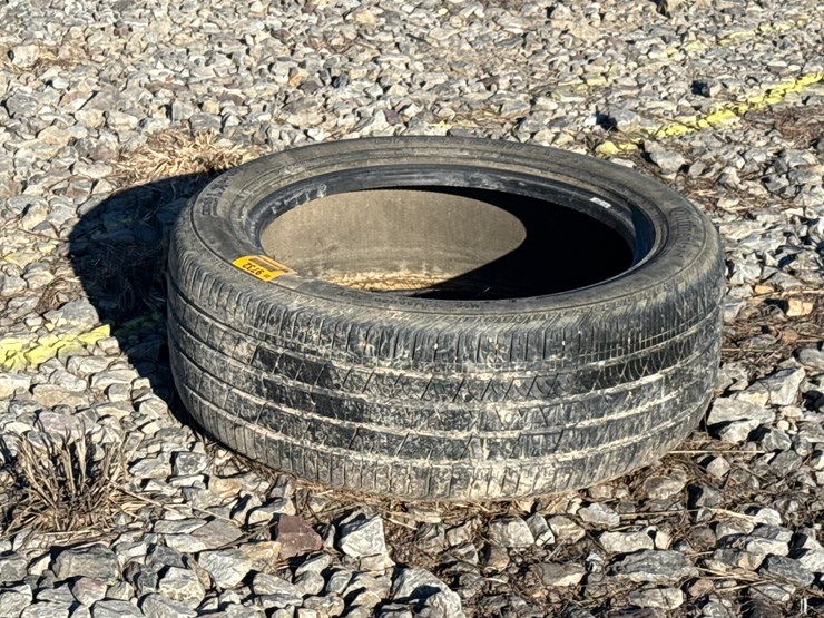 #9732-•-255/50r20-tire-inv#-9732-image-2