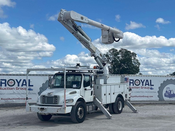 2016-freightliner-m2-106-altec-am50-50ft-bucket-truck-image-1
