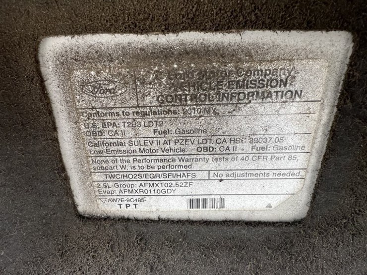 2010-ford-escape-hybrid-image-12