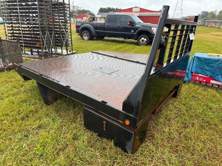 8'6"-flatbed-w/gn-hitch-image-1