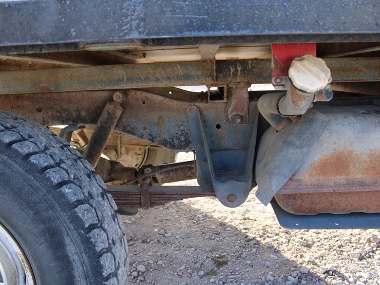 1983-gmc-sierra-2500-image-13