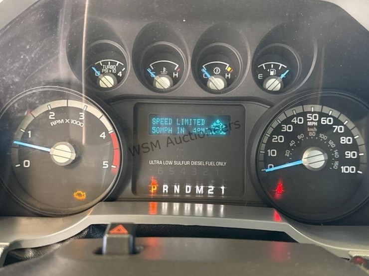 2016-ford-f550-image-18