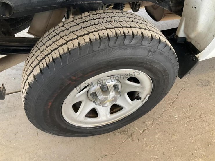 2016-chevrolet-silverado-1500-image-8