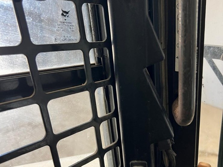 2018-bobcat-t870-image-22