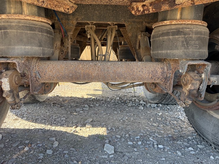 2011-merritt-42-image-15