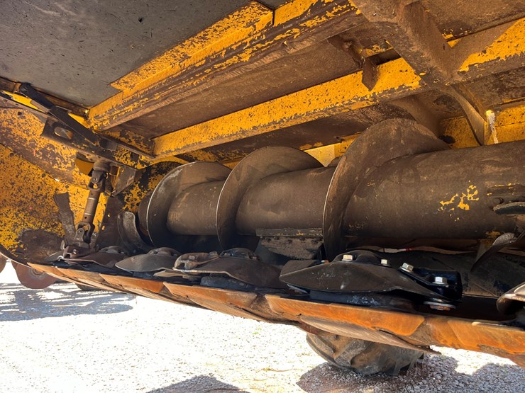 2009-new-holland-h8060-image-8