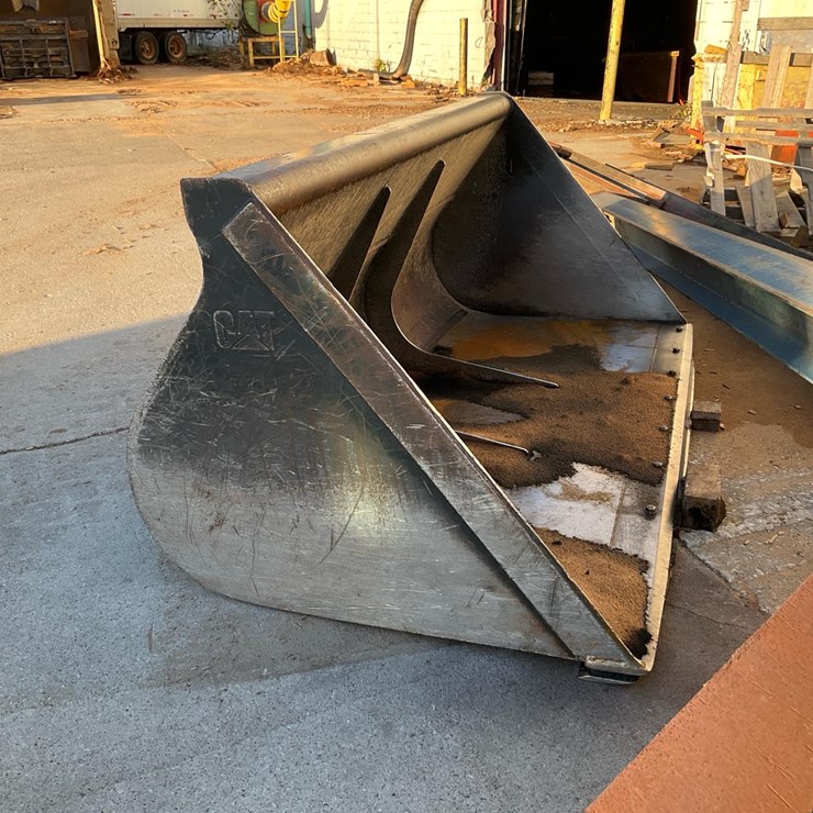 #237 • Cat Loader Bucket