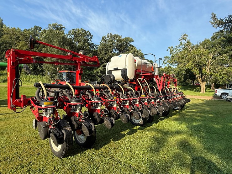 2014-massey-ferguson-8800-image-5
