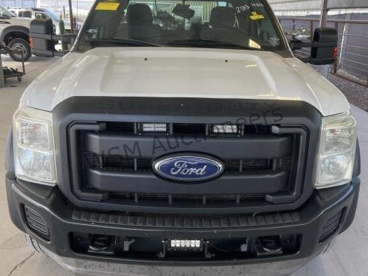 2013-ford-f550-image-3