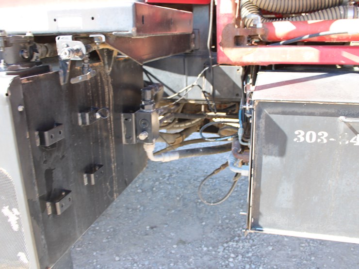 2006-case-ih-4300-image-47