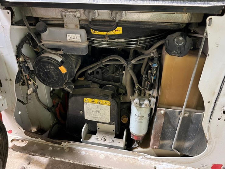 bobcat-t76-image-17