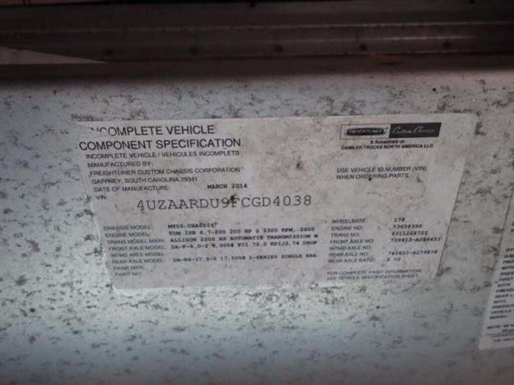 2015-freightliner-mt55-image-11