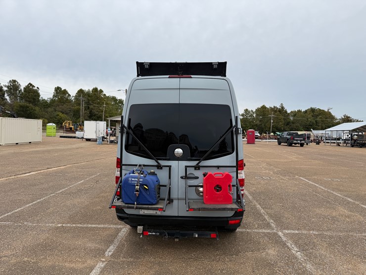 2008-freightliner-sprinter-2500-image-6